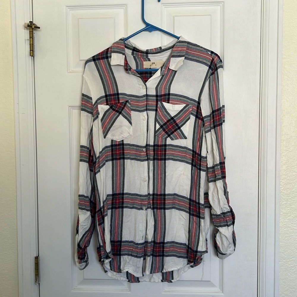 GOING TO GOODWILL APRIL 30– 
Cute western shirt